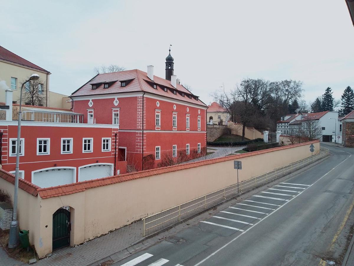Antonio Residence Škvorec Exteriér fotografie